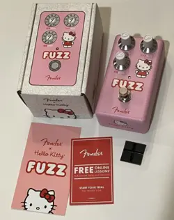 FENDER HELLO KITTY FUZZ PEDAL PINK MIB