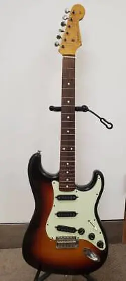 ELECTRIC GUITAR FENDER 1994 40TH ANNIVERSARY MODEL SUNBURST MADE IN JAPAN