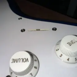 SQUIER STRAT BY FENDER