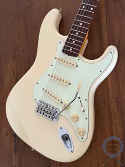 FENDER STRATOCASTER, ‘62, VINTAGE WHITE, 2013, EXCELLENT CONDITION