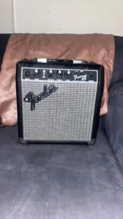 FENDER FRONTMAN 10G AMP PR 357 GUITAR PRACTICE AMPLIFIER 28 WATT BLACK