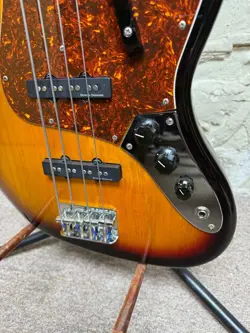 SQUIER FRETLESS
