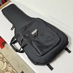 USED FENDER DELUXE PADDED GIG BAG STRAT TELE STRATOCASTER TELECASTER GUITAR CASE
