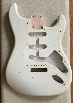 FENDER CUSTOM SHOP 63 RELIC STRATOCASTER ALDER BODY. OLYMPIC WHITE.