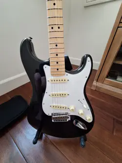 FENDER PLAYER STRATOCASTER WITH NOISELESS PICKUPS