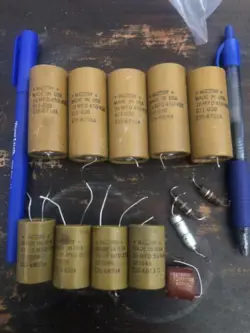 CAPACITORS LOT