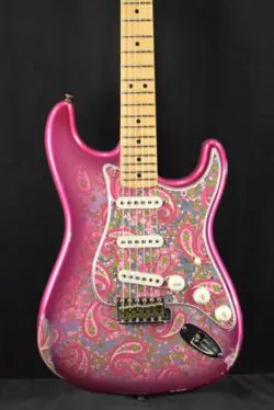 FENDER CUSTOM SHOP LIMITED EDITION '68 PAISLEY STRAT RELIC - PINK PAISLEY