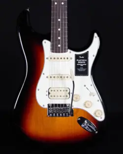 FENDER  PLAYER II STRATOCASTER® HSS, ROSEWOOD FINGERBOARD, 3-COLOR SUNBURST
