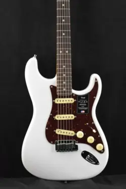 FENDER AMERICAN ULTRA STRATOCASTER ARCTIC PEARL ROSEWOOD FINGERBOARD