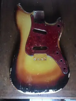 VINTAGE 1962 FENDER DUO SONIC BODY & PICKGUARD
