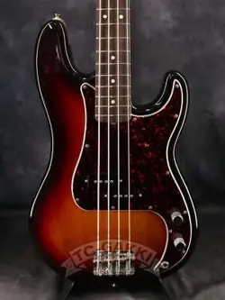 FENDER 2002 AMERICAN VINTAGE `62 PRECISION BASS (2002)