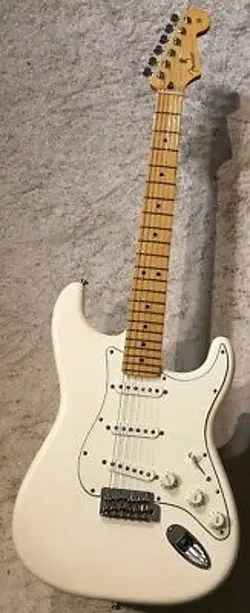 FENDER PLAYER STRATOCASTER POLAR WHITE 2018 USED ELECTRIC GUITAR