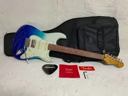 FENDER PLAYER PLUS STRATOCASTER HSS BELAIR BLUE