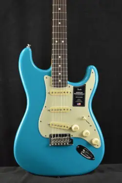 FENDER AMERICAN PROFESSIONAL II STRATOCASTER MIAMI BLUE ROSEWOOD