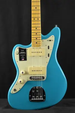 FENDER AMERICAN PROFESSIONAL II JAZZMASTER LEFT-HAND MIAMI BLUE MAPLE
