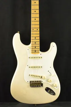FENDER CUSTOM SHOP '56 STRATOCASTER JOURNEYMAN RELIC - AGED WHITE BLONDE