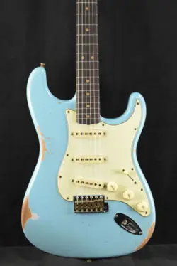 FENDER LIMITED EDITION 1964 L-SERIES STRATOCASTER HEAVY RELIC AGED DAPHNE BLUE