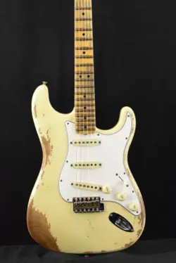 FENDER CUSTOM SHOP '69 STRATOCASTER HEAVY RELIC - AGED VINTAGE WHITE