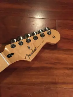 2022 GENUINE FENDER PLAYER STRAT MAPLE NECK STRATOCASTER TUNERS 22 FRET 9.5