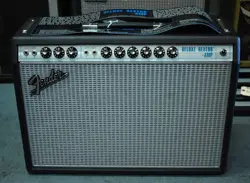 FENDER '68 CUSTOM DELUXE REVERB 1X12