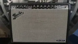 FENDER TONE MASTER DELUXE REVERB 2-CHANNEL 22-WATT 1X12