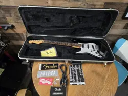 2004 FENDER 50TH ANNIVERSARY AMERICAN SERIES STRATOCASTER  LEFTY W/ HSC