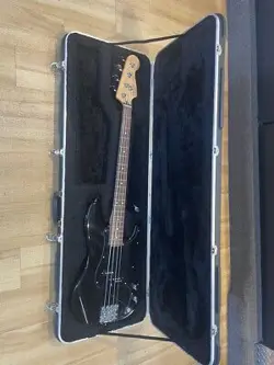 FENDER PRECISION BASS-MEXICO (PSJ006927)