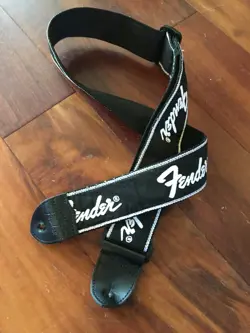 FENDER BLACK RUNNING LOGO GUITAR STRAP FOR STRAT TELECASTER