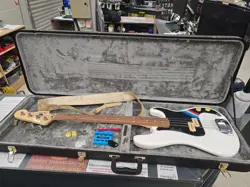 PRECISION PLAYER WHITE