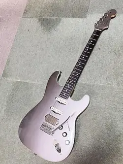 FENDER AERODYNE SPECIAL STRATOCASTER HSS SILVER, EXCELLENT CONDITION