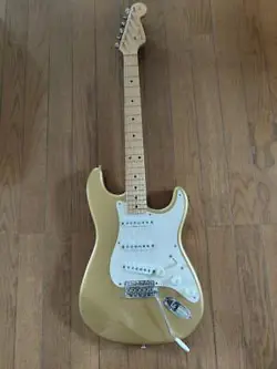 FENDER CUSTOM SHOP 1954 STRATOCASTER ELECTRIC GUITAR - GOLD, HARD CASE, USED