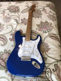 STRATOCASTER PARTSCASTER. FENDER