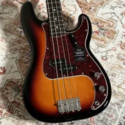 FENDER VINTERA II '60S PRECISION BASS