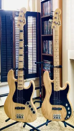 FENDER BASS GUITAR USA