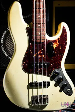 FENDER CUSTOM SHOP 1964 JAZZ BASS RELIC / 2007 ELECTRIC GUITAR [AUTH]