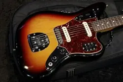 FENDER AMERICAN VINTAGE '62 JAGUAR 3-COLOR SUNBURST USED ELECTRIC GUITAR  2008