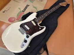 FENDER MEX CYCLONE  SAFE PACKING!