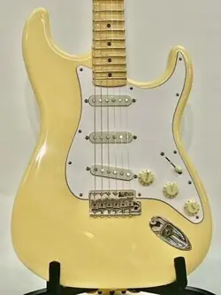 FENDER YNGWIE MALMSTEEN STRATOCASTER -VINTAGE WHITE MAPLE- MADE IN 2023