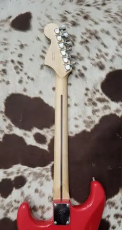 FENDER SQUIER STRATOCASTER FIESTA RED FULL THICKNESS BODY