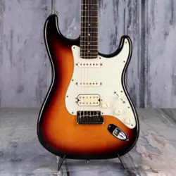 USED 2000 FENDER AMERICAN DELUXE FAT STRATOCASTER, 3-TONE SUNBURST