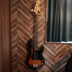 PRECISION BASS PB70-US/ASH