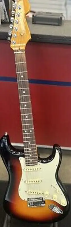 FENDER AMERICAN ULTRA STRATOCASTER ELECTRIC GUITAR (P22010235)