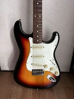 FENDER JAPAN TRADITIONAL60S STRATOCASTER STRATOCASTER