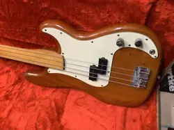 BASS FRETLESS PB