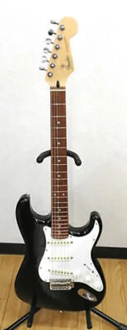 FENDER JAPAN STRATOCASTER BLACK ST-33R ELECTRIC GUITAR USED SHIPPING FROM JAPAN