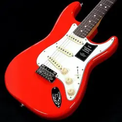 FENDER PLAYER II STRATOCASTER ROSEWOOD FINGERBOARD CORAL RED WEIGHT: 3.65KG