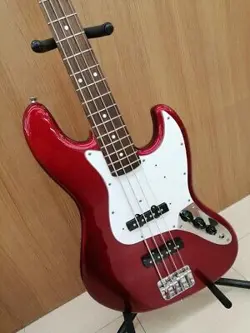 FENDER JAPAN JAZZ BASS CANDY APPLE RED ELECTRIC BASS USED