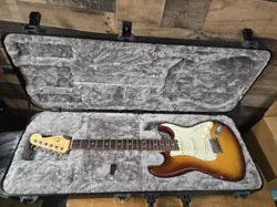 ELITE STRATOCASTER SIENNA