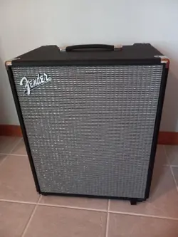 BASS AMP IN