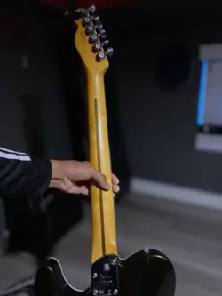 FENDER TELECASTER PROFESIONAL